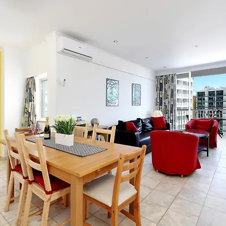 Luz, Sol E Appartamento Portimão